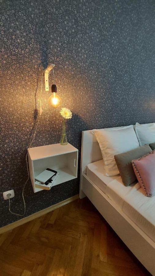 Inner City Two Bedroom Apartment Skopje Exteriör bild